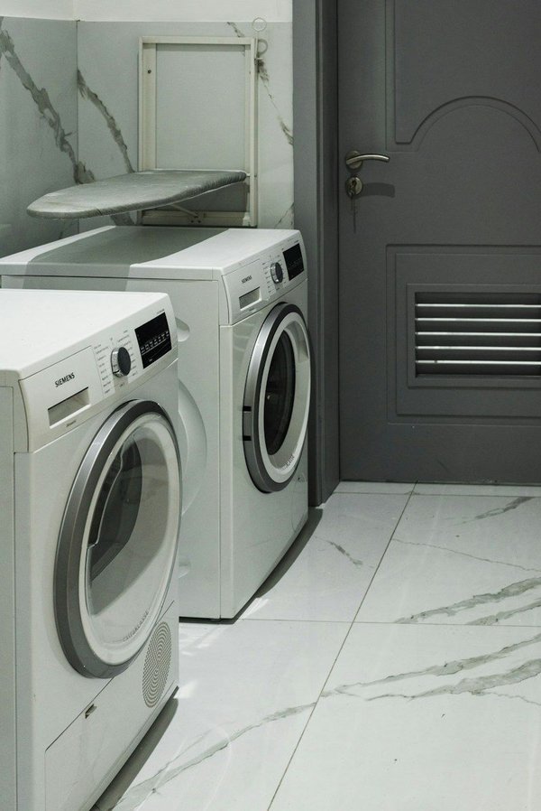 How to design an efficient laundry room layout?